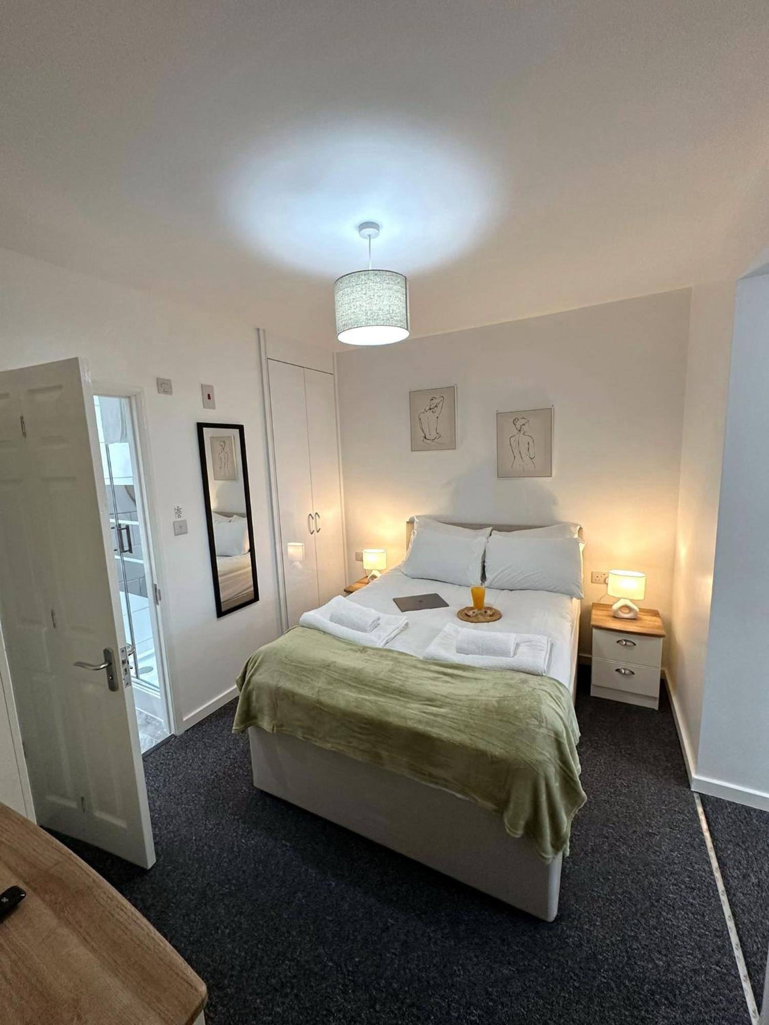Newmarket Road Studios And Suites By Tas Accommodations Cambridge Zewnętrze zdjęcie