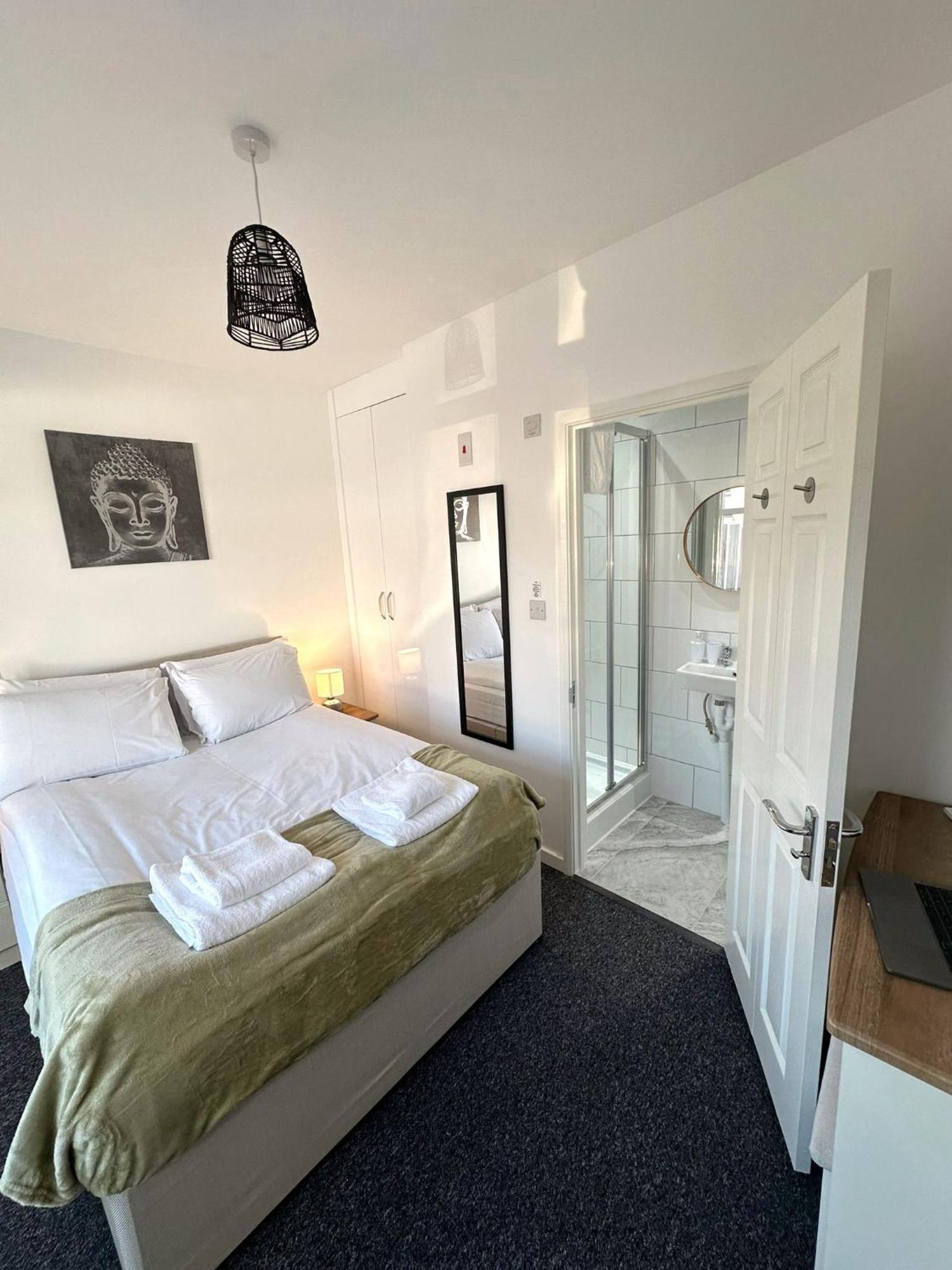 Newmarket Road Studios And Suites By Tas Accommodations Cambridge Zewnętrze zdjęcie