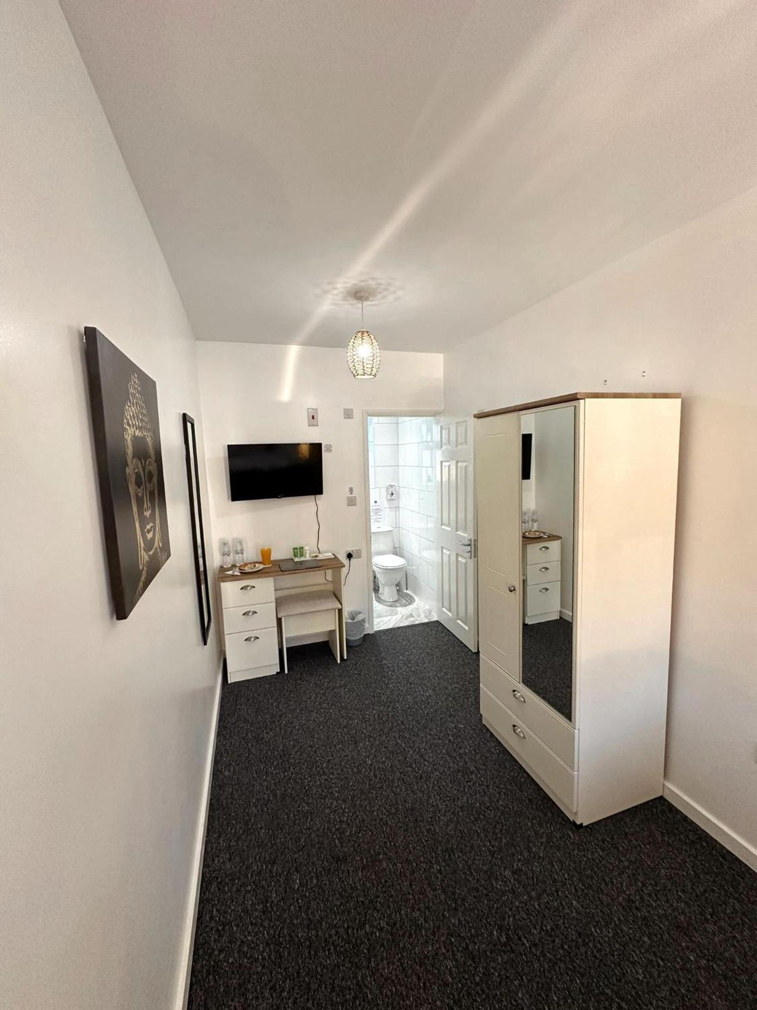 Newmarket Road Studios And Suites By Tas Accommodations Cambridge Zewnętrze zdjęcie