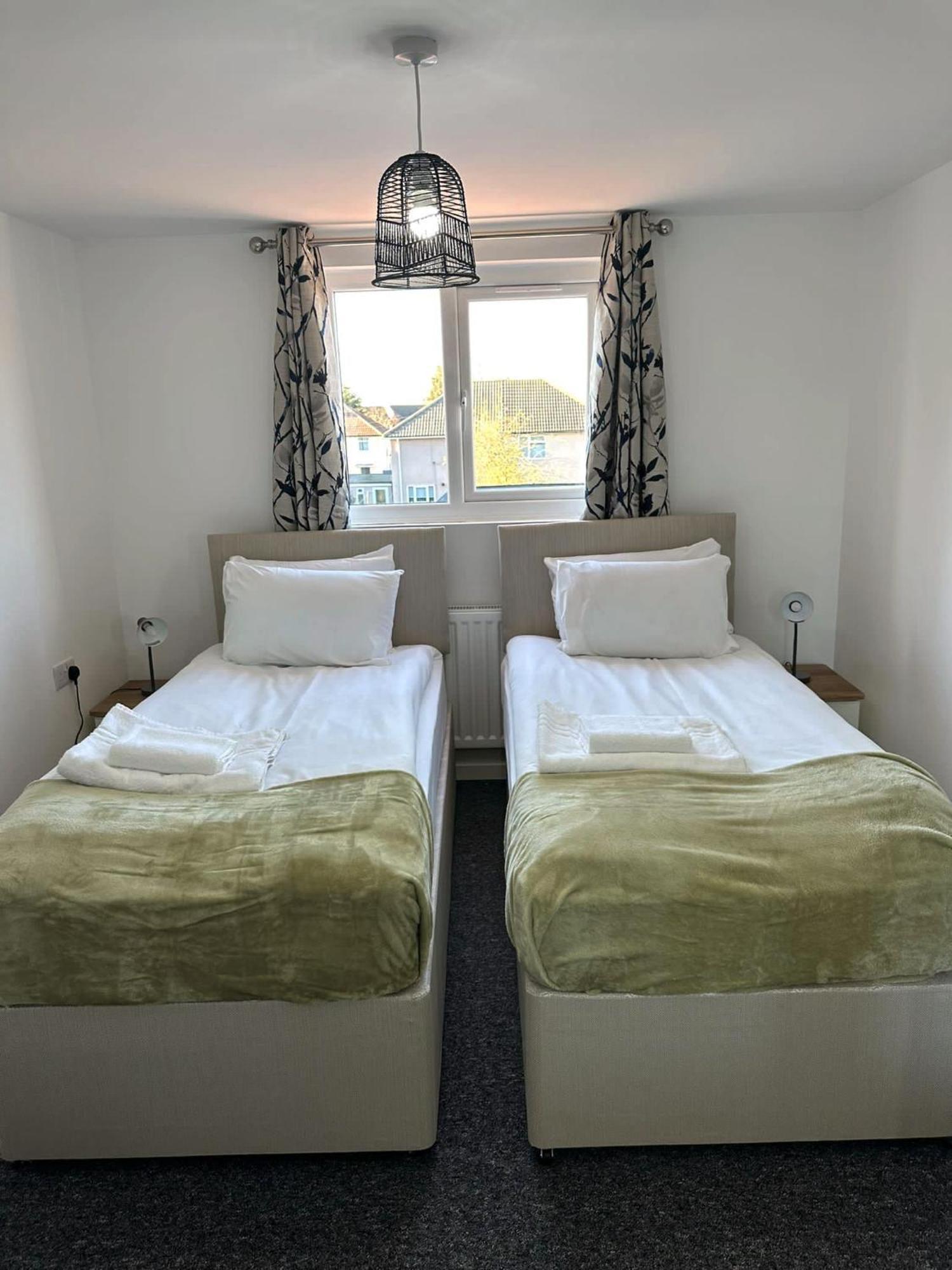 Newmarket Road Studios And Suites By Tas Accommodations Cambridge Zewnętrze zdjęcie
